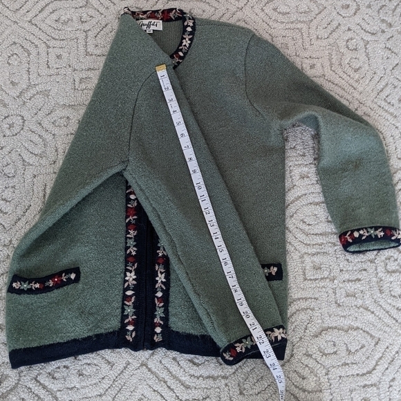 VINTAGE wool sage/olive green embroidered flowers knit cardigan Small @G - Picture 3 of 10